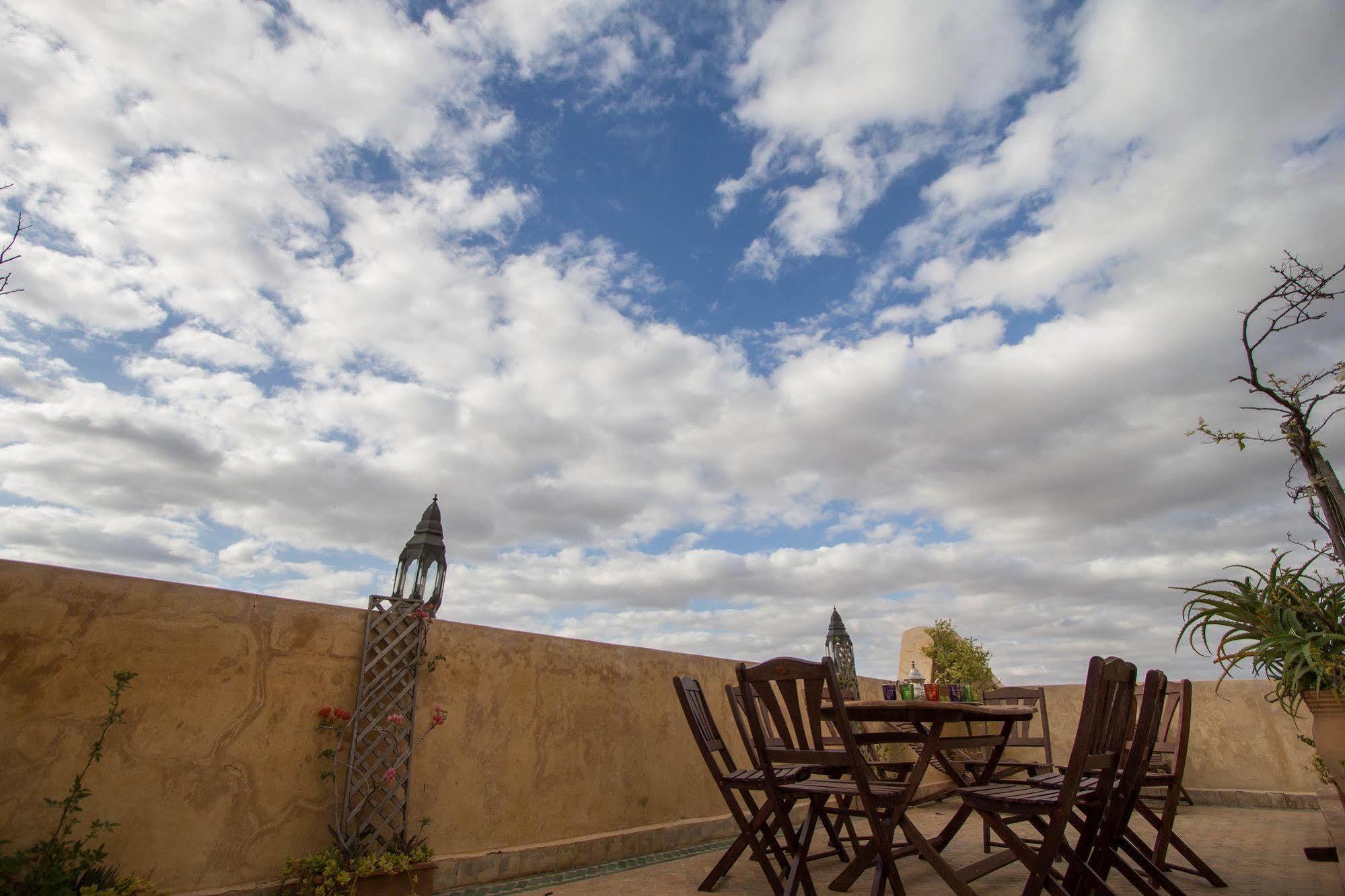 Riad Noujoum Medina Fez Exterior foto